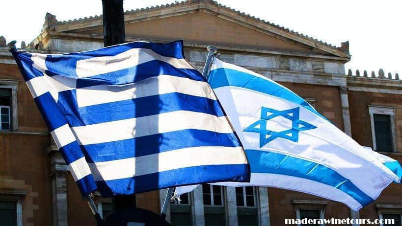 Israel and Greece อิสราเอลและกรีซได้ลงนามในข้อตกลงการจัดซื้อด้านการป้องกันที่ใหญ่ที่สุดเท่าที่เคยมีมาซึ่งอิสราเอลกล่าวว่าจะเสริมสร้างความ