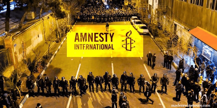 Amnesty ผู้รับเหมาผิวขาวได้รับการจัดลำดับความสำคัญสำหรับการอพยพก่อนชาวบ้านผิวดำในระหว่างปฏิบัติการช่วยเหลือหลังจากการโจม Amnesty