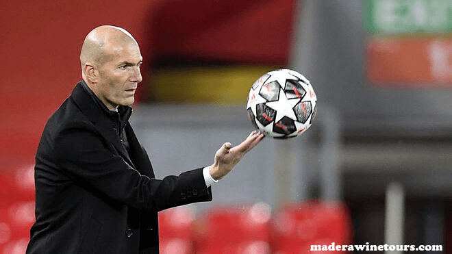Zinedine Zidane ลาออกจากตำแหน่งผู้จัดการทีมเรอัลมาดริดโดยมีผลทันทีสโมสรสเปนกล่าวเมื่อวันพฤหัสบดีเพียงไม่กี่วันหลังจากที่สโมสรถูกแอต