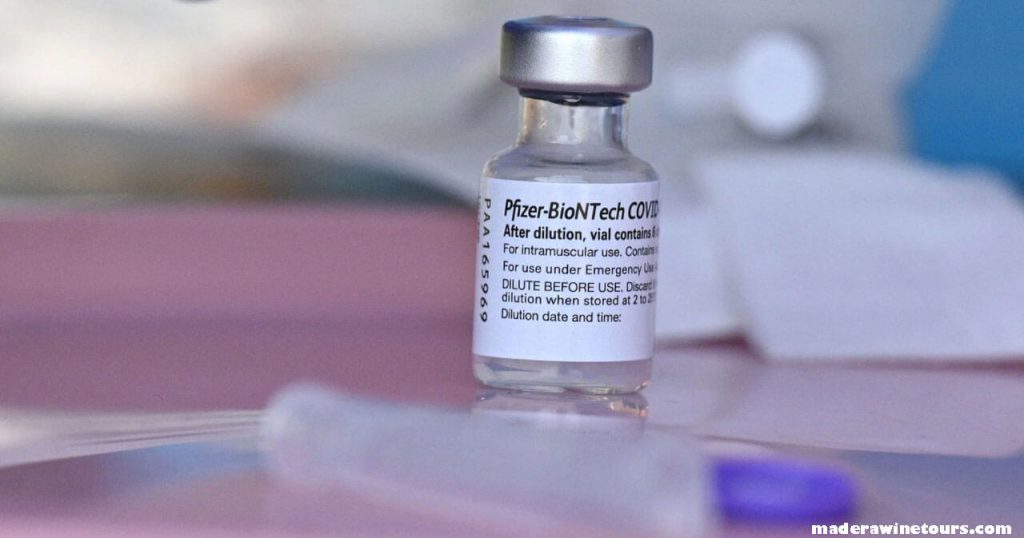 Pfizer COVID vaccines เจ้าหน้าที่กล่าวว่าวัคซีน Pfizer-BioNTech COVID-19 เกือบครึ่งล้านโดสได้มาถึงออสเตรเลียในชั่วข้ามคืนแล้ว 